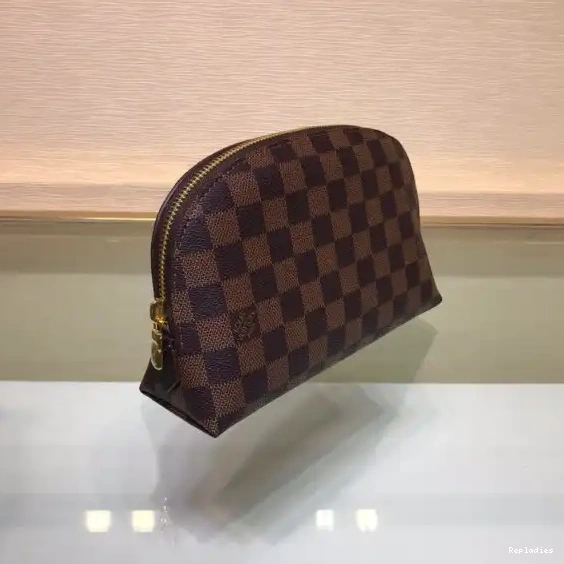 Cheap GM VUITTON POUCH COSMETIC LOUIS 0616